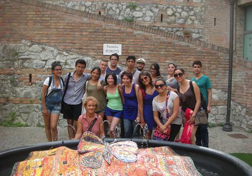 Gruppo internazionale di studenti